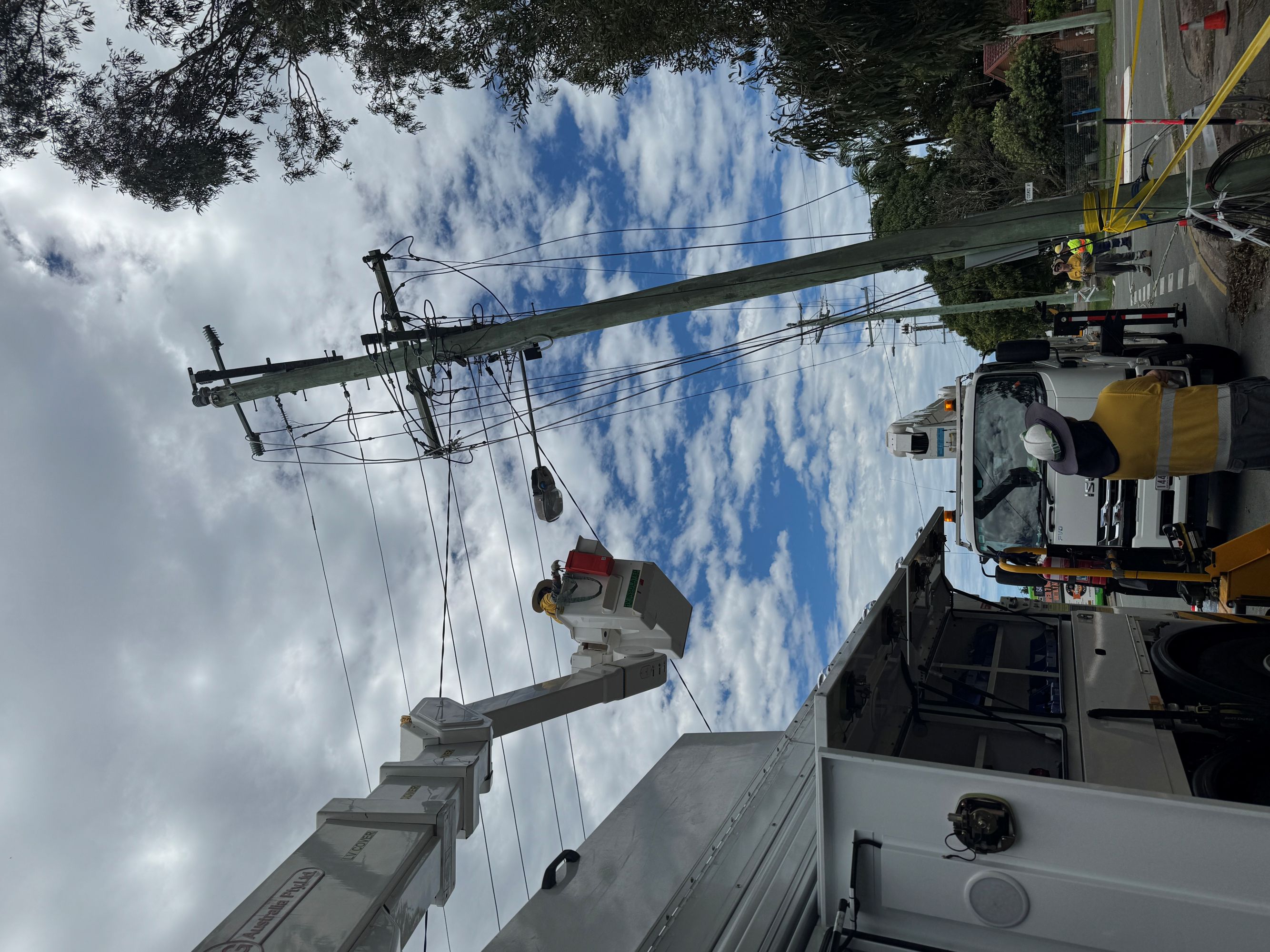 Power restoration on Bribie Island 